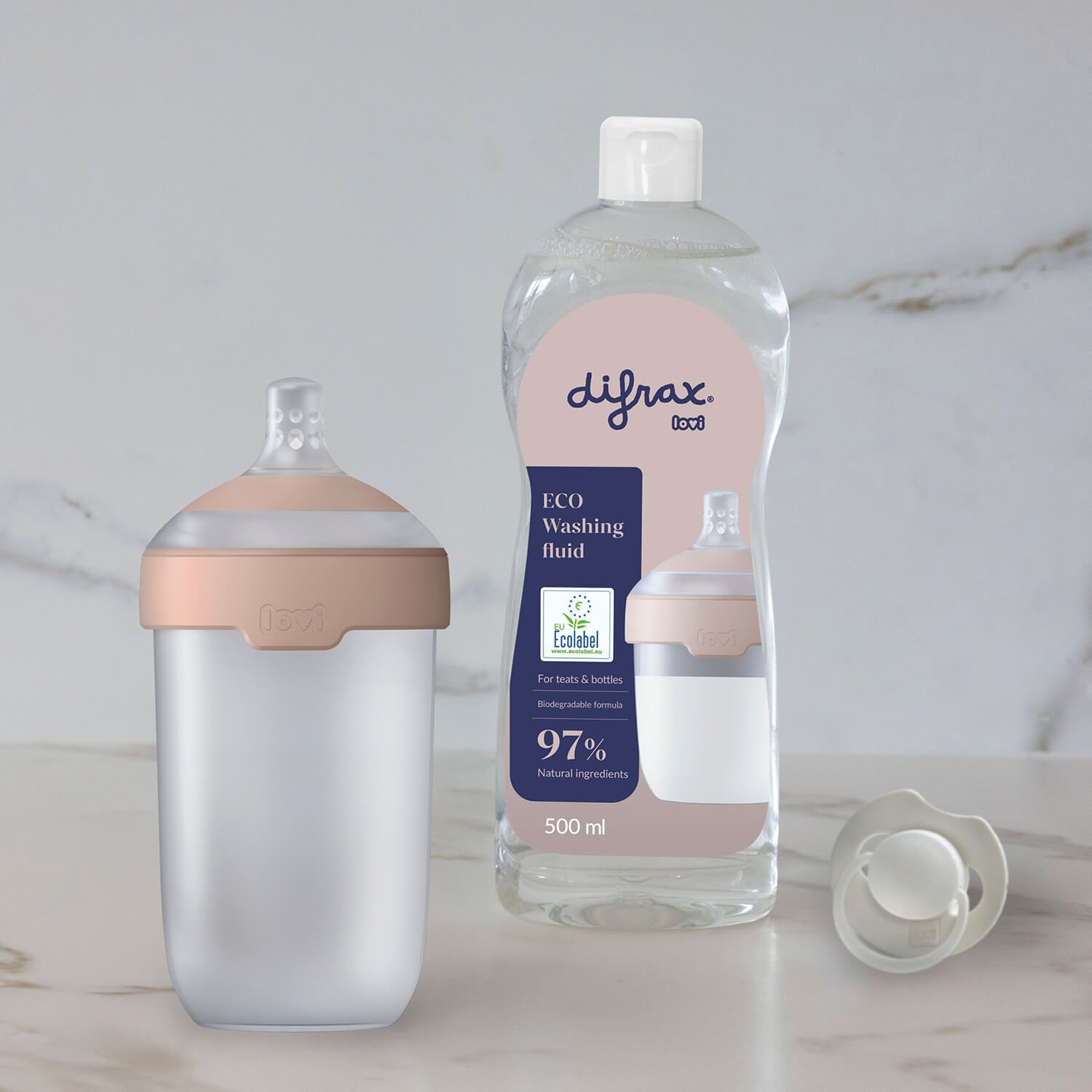 Fles ECO afwasmiddel voor babyproducten met Mammafeel fels een Prime fopspeen.