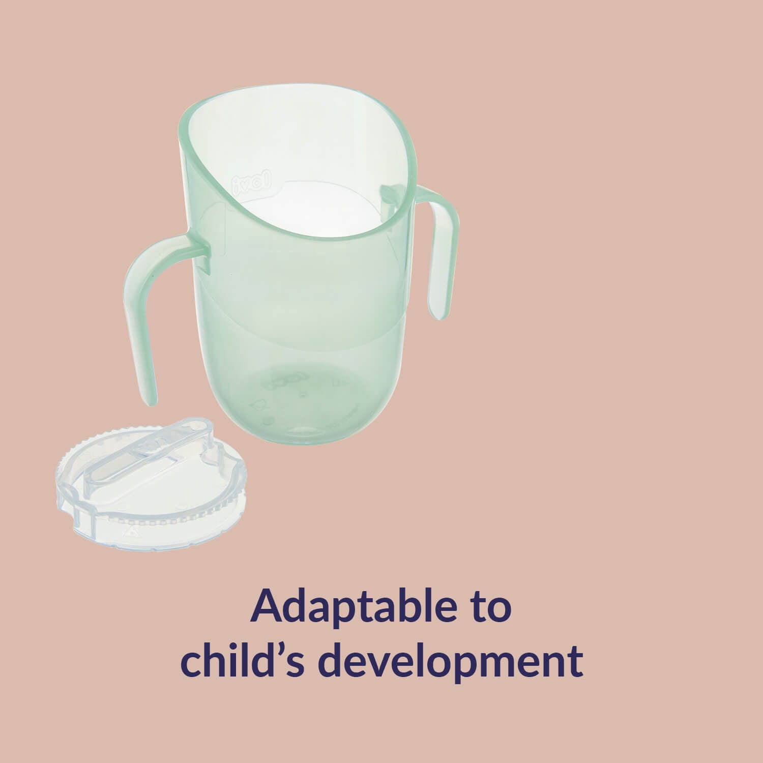 Difrax LOVI Genius oefenbeker in pistachiokleur zonder inzetstuk, duidelijk zichtbaar ontwerp en vorm.